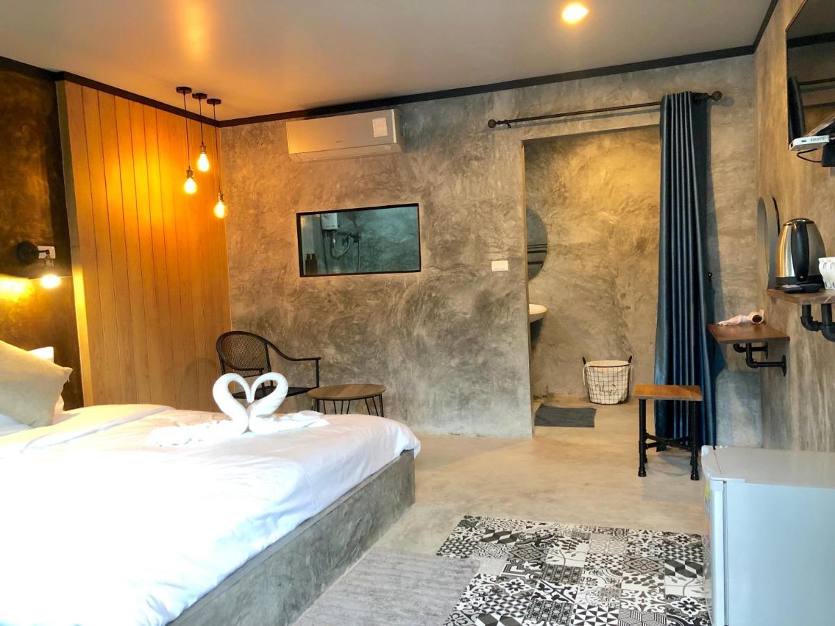 Hotel Ongsa House à Bang Tao Beach  Extérieur photo