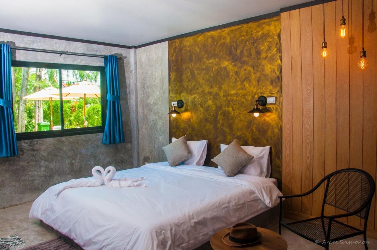 Hotel Ongsa House à Bang Tao Beach  Extérieur photo